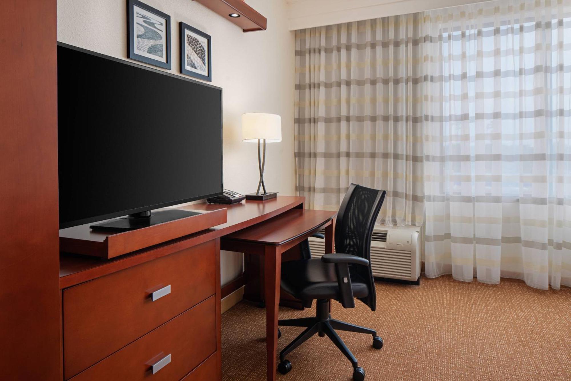 Courtyard By Marriott Houston Kingwood Hotel Kinwood Eksteriør billede